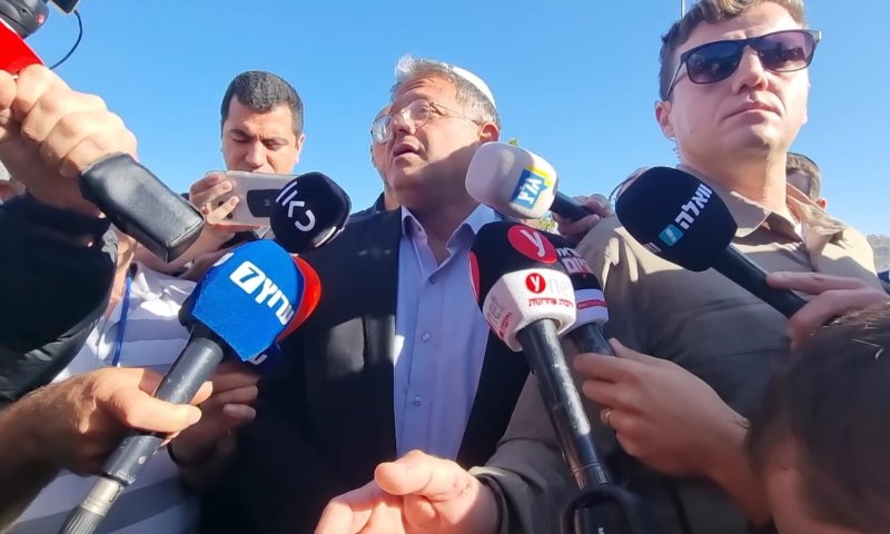 בן גביר בזירת הפיגוע: צריך לגבות מחיר כבד מהטרור