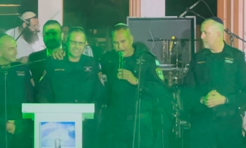 מפקד תחנת שדרות שנפצע והשתקם, אומר 'שמע ישראל'. צפו