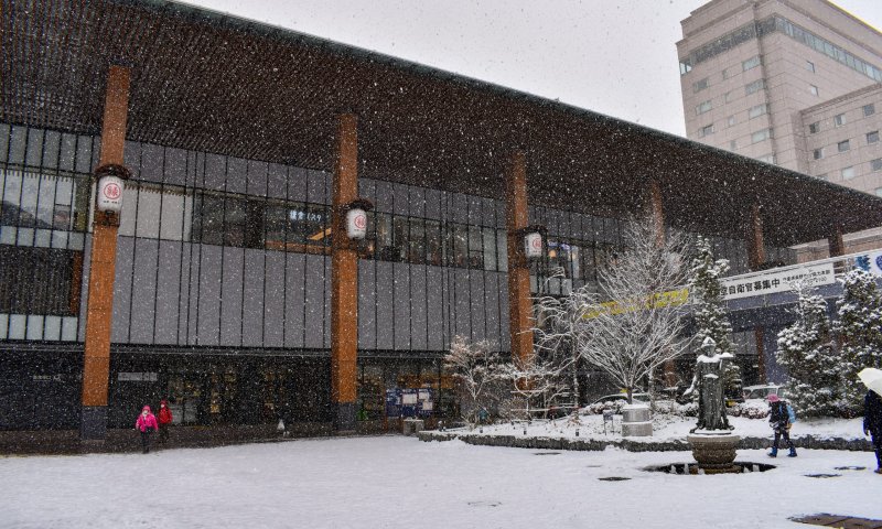 אירוע דקירה ביפן: הרוג ו-2 פצועים בתחנת רכבת