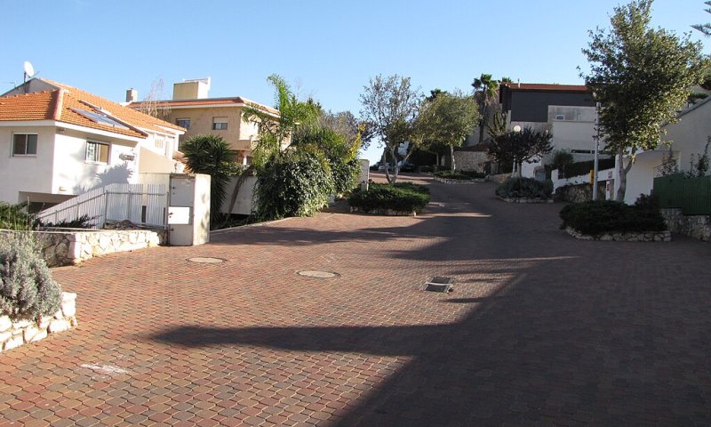 סערה ביישוב היהודי היוקרתי: "וילה למכירה לערבים בלבד"