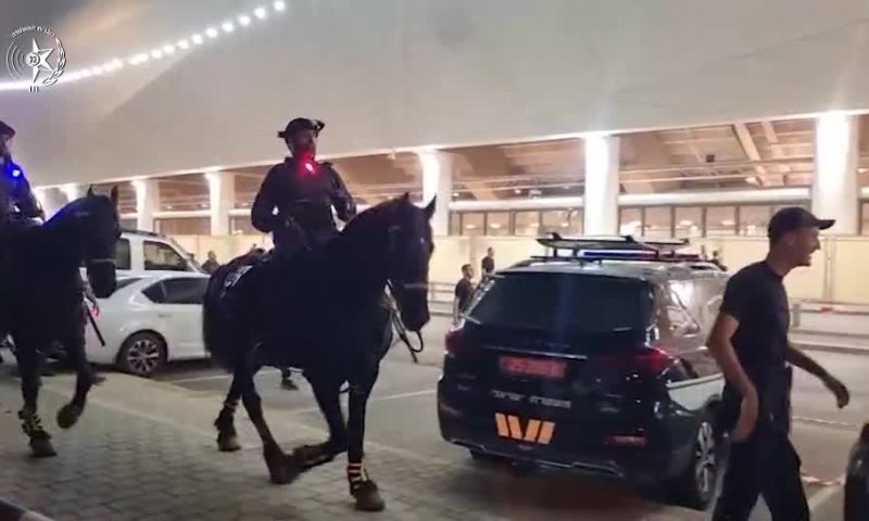 בעקבות המשבר הקשה: שלושה אוהדים נעצרו לאחר שפוצצו את האימון