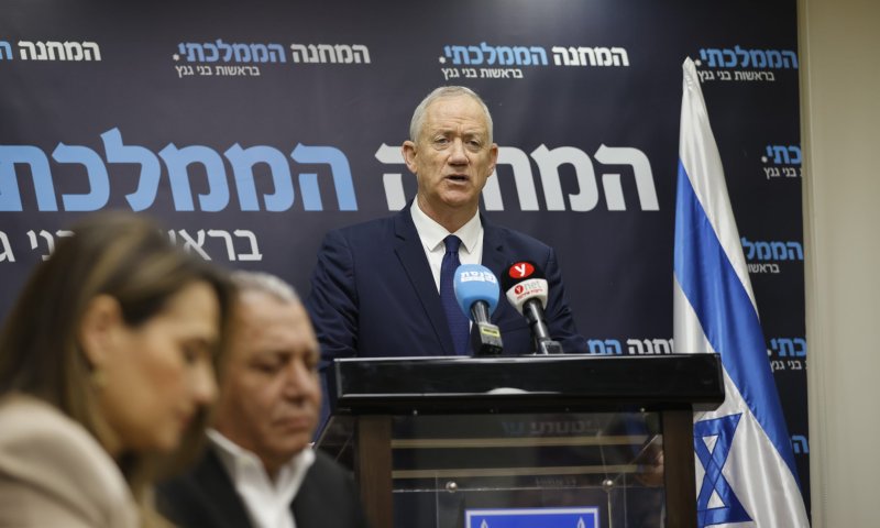 גנץ מפציר בחברות ההייטק: ״הישארו כאן״