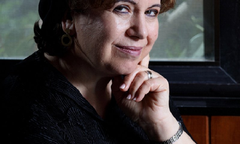 הסופרת הידועה שהצביעה ימינה חושפת את דעתה