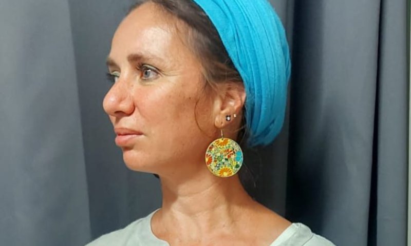 במקום בו קברתי שורש: ספר שירים וגעגוע לגוש קטיף