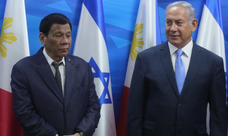 שרה ויאיר&bull; נשיא הפיליפינים חשף: יש לי בת ונכד יהודים