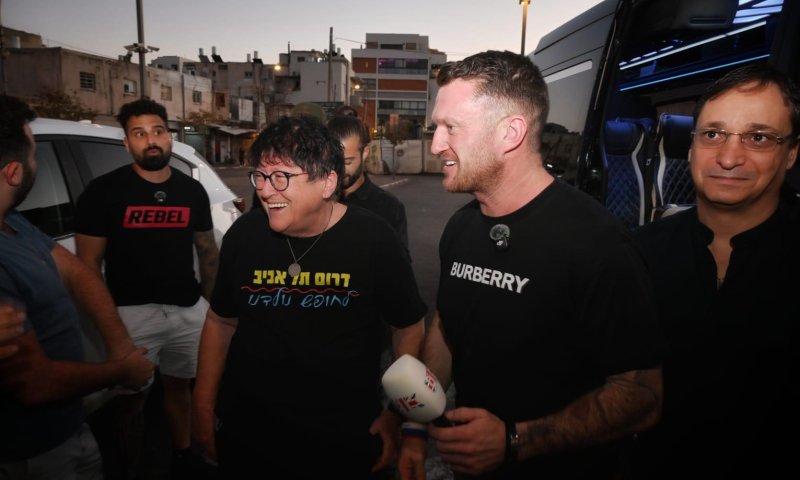 תומך ישראל הבריטי טומי רובינסון הגיע לישראל ונפגש עם שפי פז