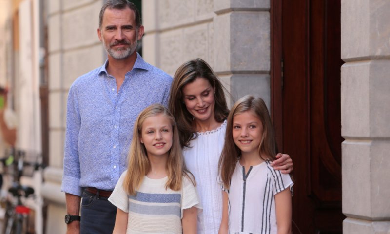 לטיסיה מלכת ספרד כובשת בסטייל בלתי מתאמץ