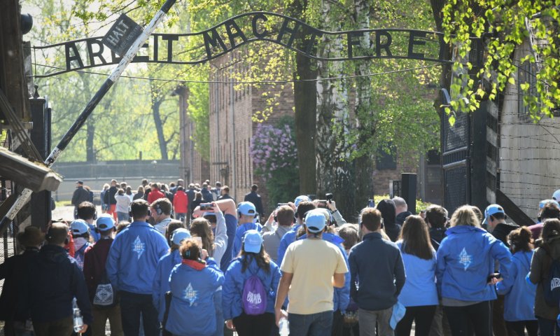 זו הזמרת שתופיע בטקס המרכזי של מצעד החיים