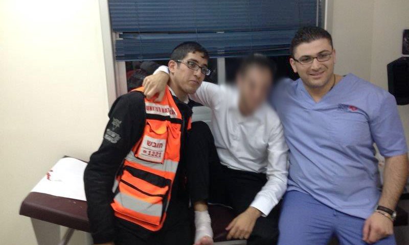 החתן נפצע משבירת הכוס &ndash; וחזר לרקוד בחתונתו