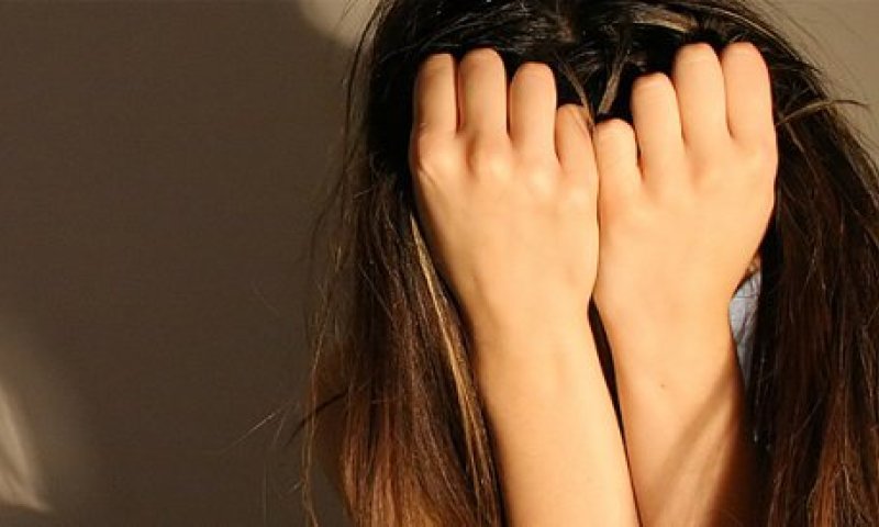 פסק-דין: תופרד מילדיה כי הסתובבה בלבוש חשוף