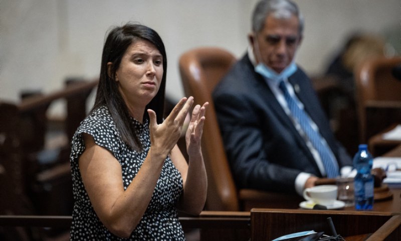 ההסבר של שירלי פינטו לסערות האחרונות