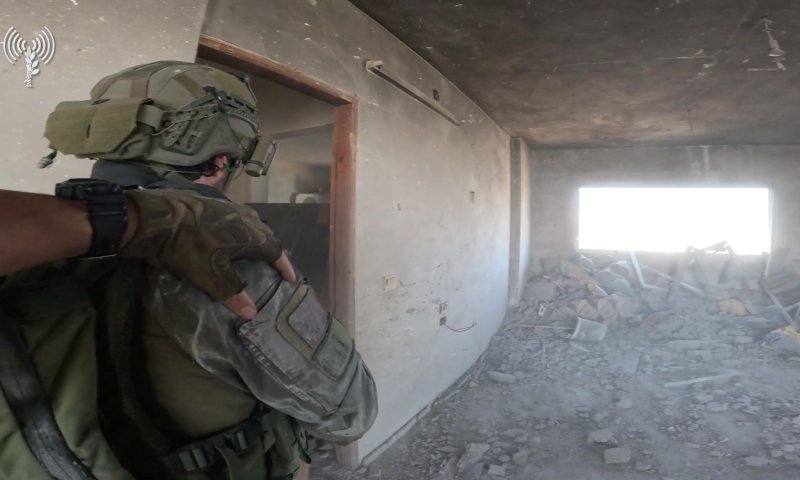 "תראי ותתביישי": הכתב הצבאי מביך את הקצינה המסיתה