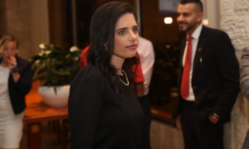 שקד לפעילים: "בסקרים אנחנו 8, צריך עבודה קשה"