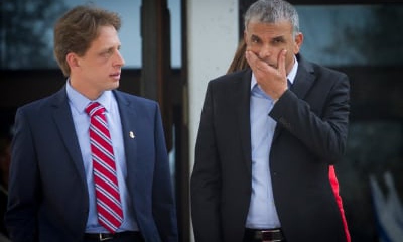 דיווח: משה כחלון מתרחק מממשלת נתניהו