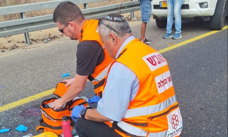 הרוג וארבעה פצועים בפיגוע ירי בכביש 4