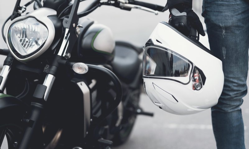 מקומם: ערבי תקף יהודי בקסדה ופטיש, והיהודי נעצר