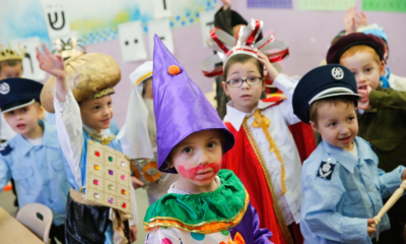 גם תחפושות יכולות להיות "מתנות לאביונים"