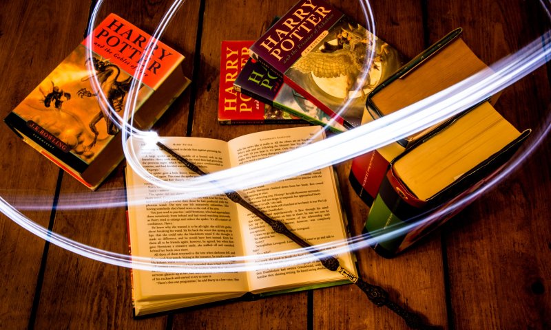 תכינו את השרביטים: הארי פוטר מגיע למסכי הטלוויזיה