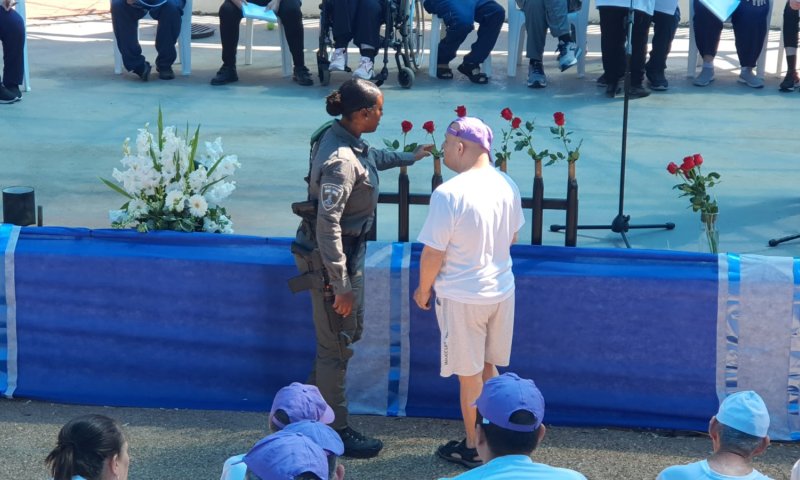 "מסבירים להם שזה יום עצוב אבל אין להם שום סיבה לפחד"