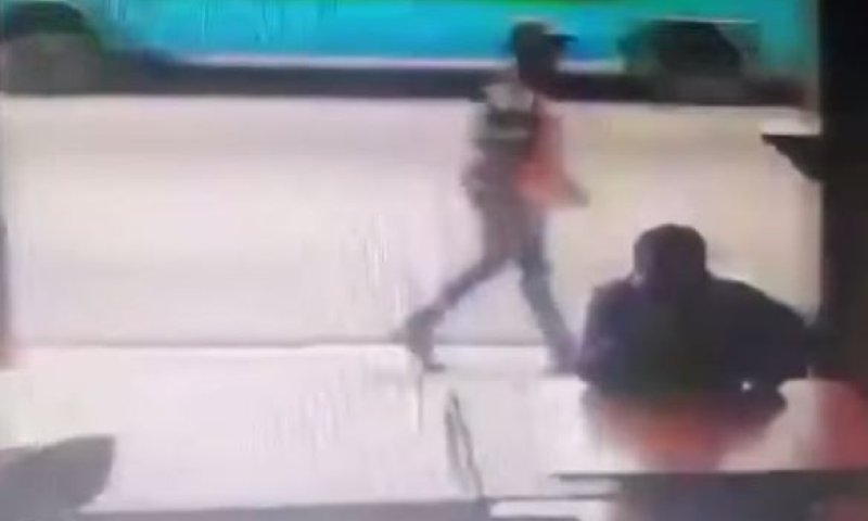 צפו: עונשו של גנב טיפש