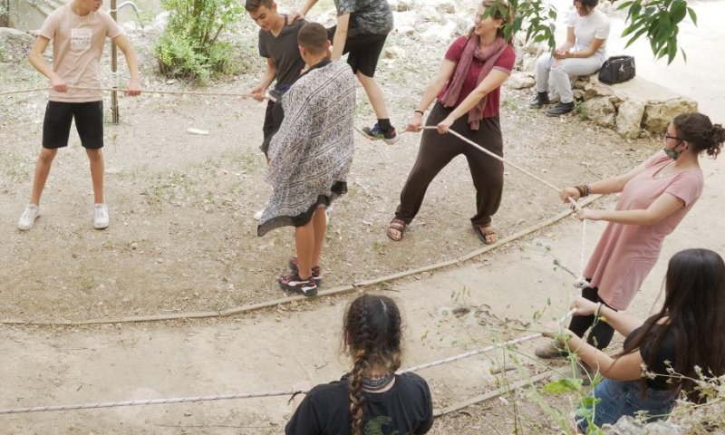 "מחוצלכיתה" &ndash; סדנאות מנהיגות ומפגשי גיבוש