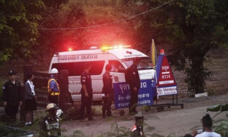 לאחר שבועיים: חולצו 6 נערים מהמערה בתאילנד