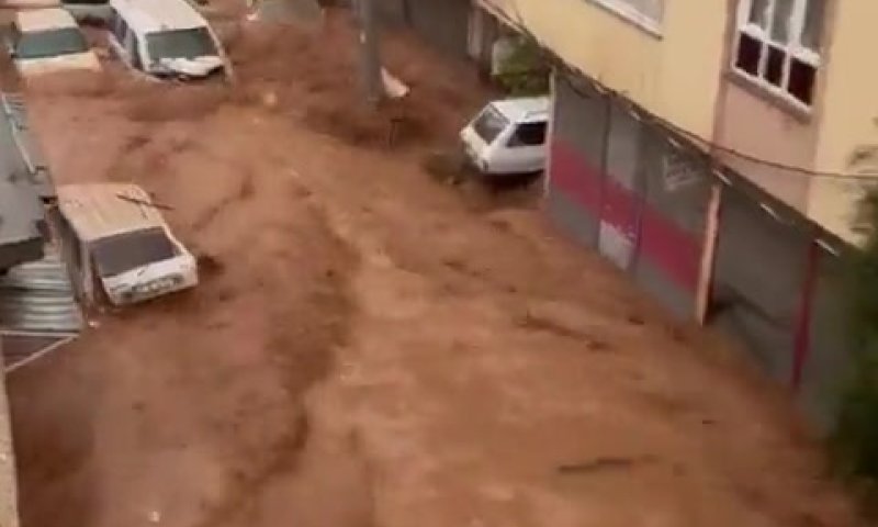 אחרי רעידת האדמה: שיטפונות כבדים בטורקיה