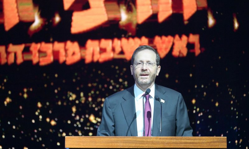 נאומו של נשיא המדינה הופרע בשריקות בוז. צפו