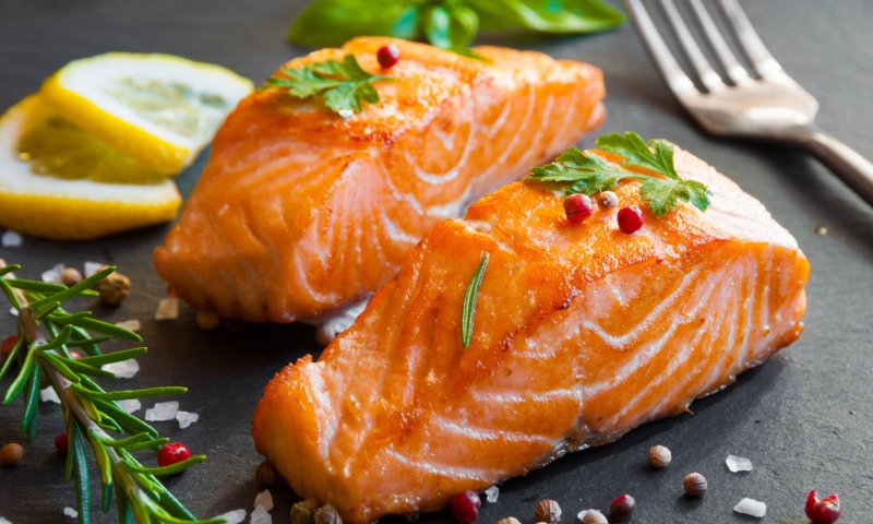 ארוחה מהירה: מתכון לסלמון במיקרוגל