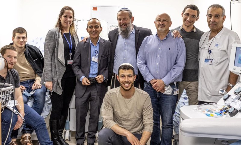 שיאני תרומת הטסיות באיכילוב: 4 תלמידי ישיבה