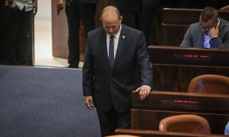 תם עידן בנט: מהבטחת הימין לקריסה הגדולה