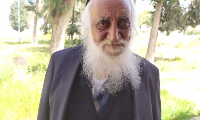 בגיל 102: הרב יעיש גיאת ידליק משואה