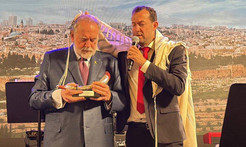 מרגש: ראש המועצה בירך את שגריר ארה"ב בברכת כהנים | צפו