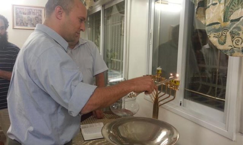 "בית עזרא מסמל את שלטון הפקידים שחייב להסתיים"