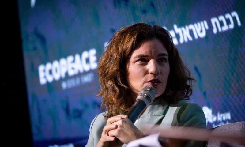 סערה בממשלה | זנדברג לסער: "אתה מלבה שנאה"