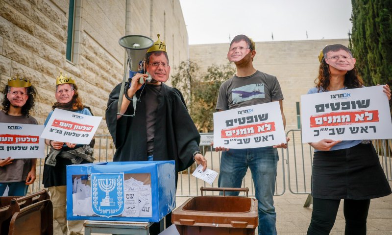 כמה פעמים צריך להוכיח לכם, ישראל מעולם לא הייתה דמוקרטיה