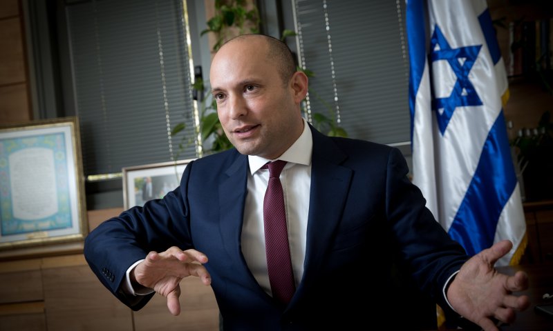 בעקבות השעיית עירית לינור; בנט מעניש את גל"צ