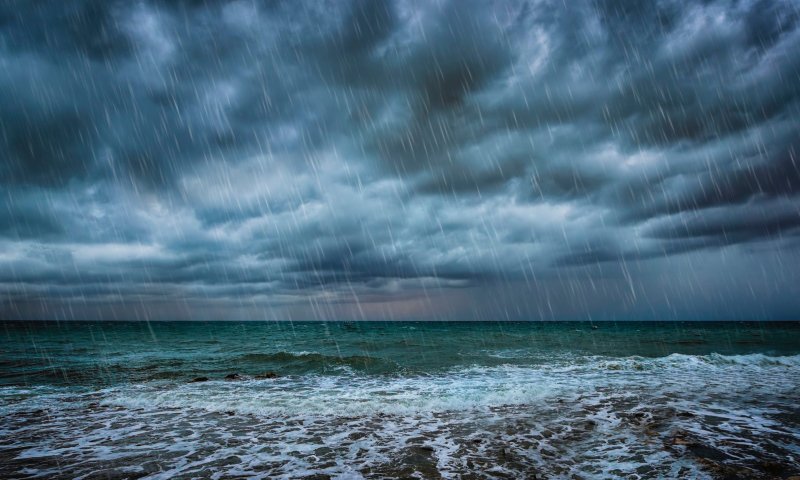 הסוף לבצורת: המפעל המיוחד שהופך חול לענני גשם