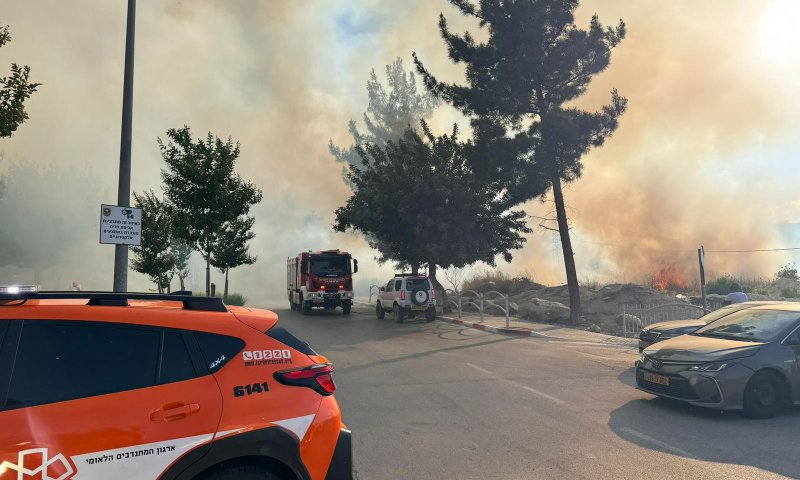 שריפה פרצה בשטח פתוח בעיר בית שמש