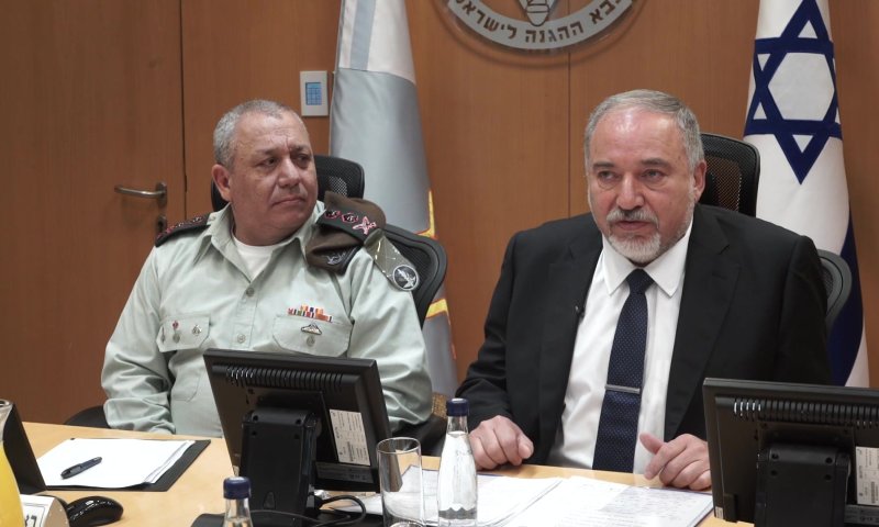 ליברמן לרמטכ"ל: "מרגיש כמו בדיון עם שלום עכשיו"