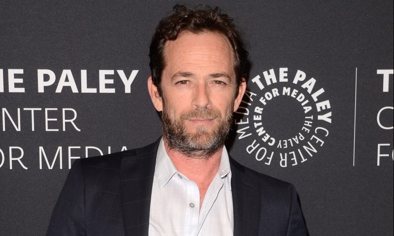 הוליווד נפרדת בכאב: כוכב בוורלי-הילס מת בגיל 52