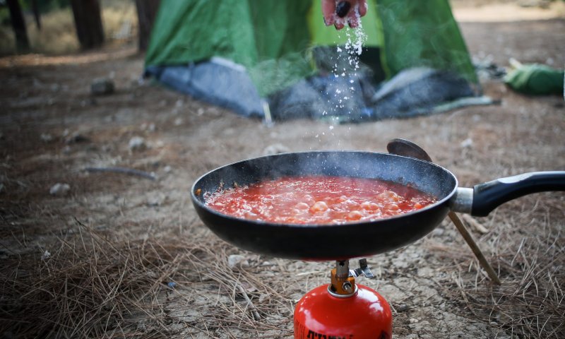 כמעט אסון במחנה אריאל: גזיה התפוצצה על מדריכה