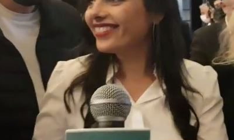 צפו: איילת שקד מתקבלת במטה ימינה