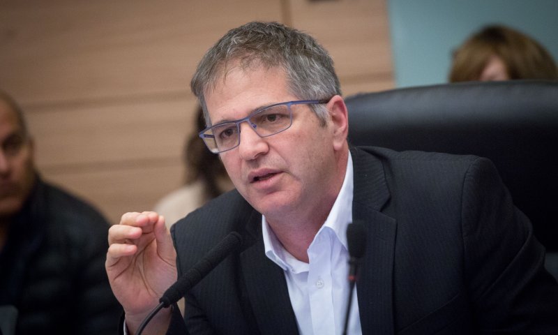 השר קיש: "ויתרנו על פסקת ההתגברות"