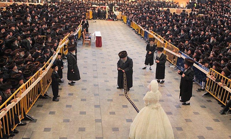 מצווה טאנץ &ndash; מה צנוע בזה?!