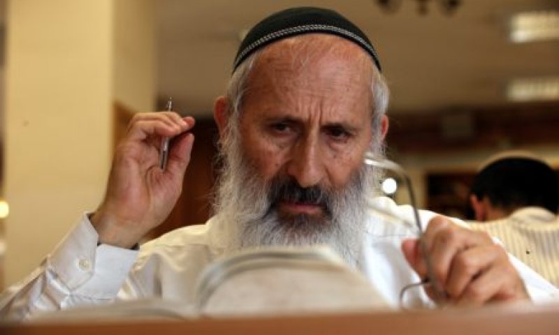 הרב אבינר: לא מכיר ישיבות שמפלות בין ספרדי לאשכנזי