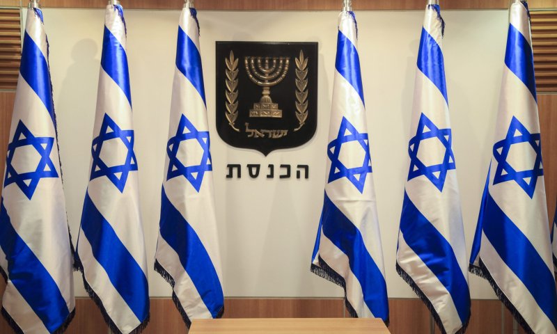 עו"ד על הפרשה &bull; בהעלותך: 'ממלכתיות' ציבורית &ndash; מהי?