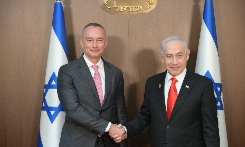 בדרך לשלב ב'? נתניהו נפגש עם המיועד למנכ"ל מועצת השלום בעזה