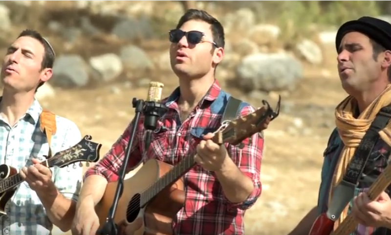 לאחר שביתם נשרף כליל: האחים סלומון במסר מרגש