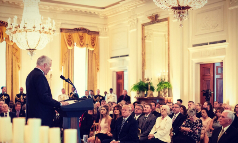 לאחר היעדרות ארוכה: מלניה מרגיעה את השמועות